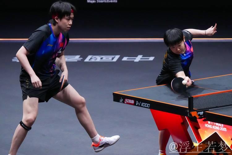中国vs中国香港:世乒联总决赛混双小组赛集锦 中国vs中国香港:世乒联总决赛混双小组赛集锦