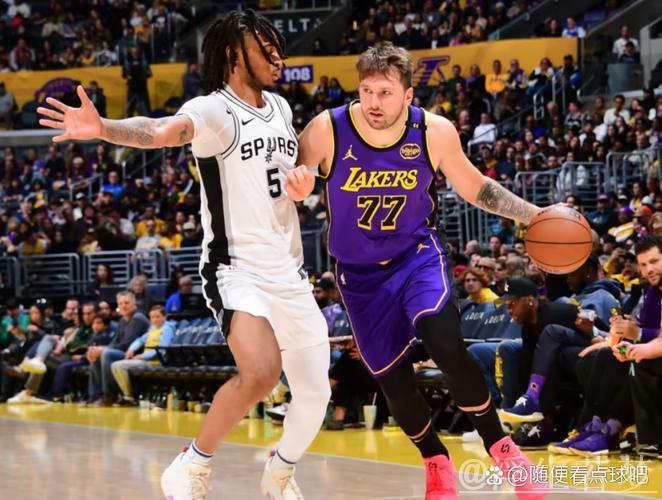 马刺多点开花 客场击败湖人 马刺多点开花 客场击败湖人